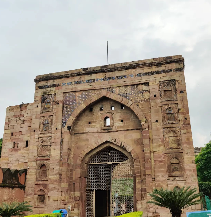 Shahi Qila from Jaunpur Image InstagramAmanUnboxing