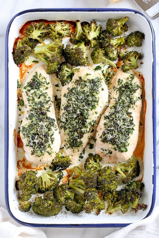 One-Pan Parmesan Crusted Chicken and Broccoli is so easy and tasty, and the best part is that it's all made in one pan, which means it's easy to clean up.