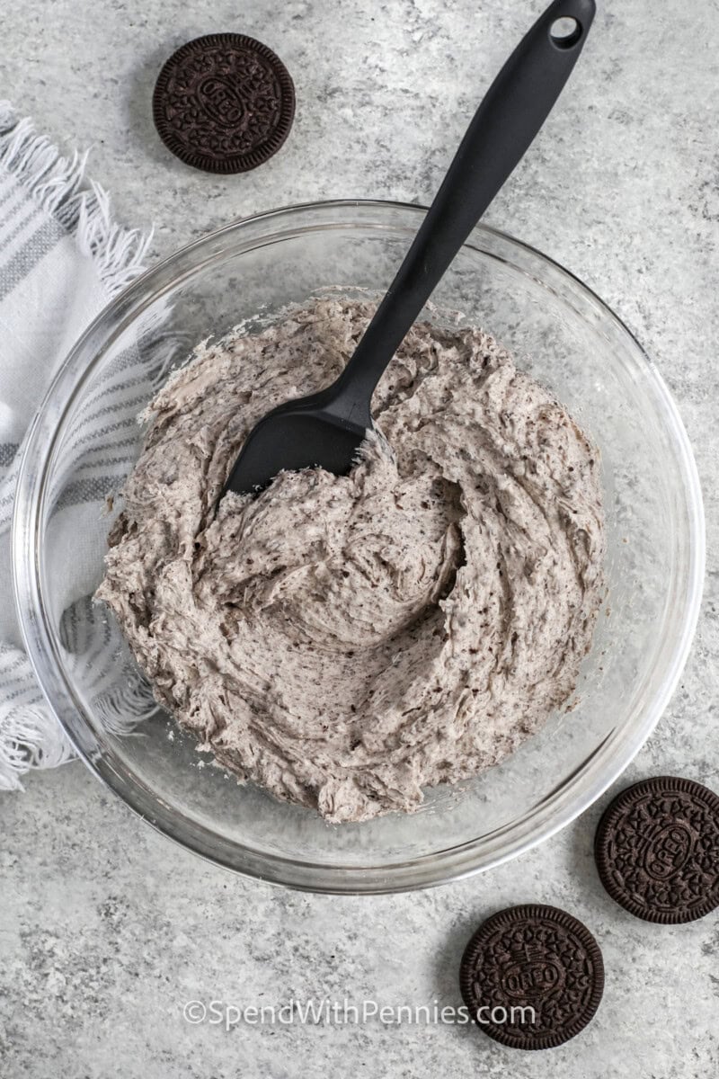 Oreo frosting in a bowl