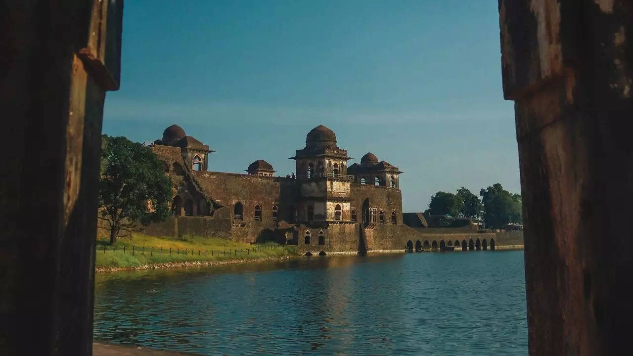 Jahaz Mahal is located between two artificial lakes Credit Canva