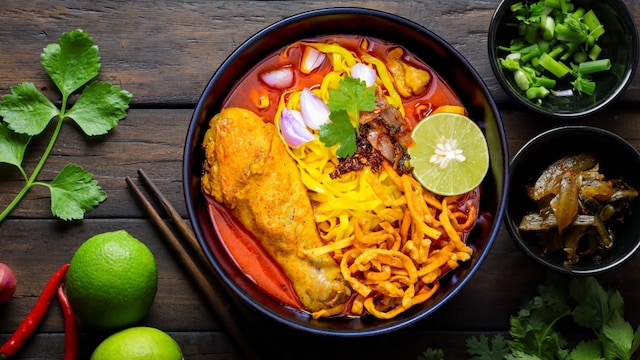 6. Khao Soi | This noodle dish, also originating in Thailand, looks absolutely stunning. With a score of 4.70, recommended places to eat it are Khao Soi Khun Yai in Chiang Mai, Khao Soi Lung Gorm and Khao Soi Mae Sai, both in Chiang Mai (image:shutterstock)