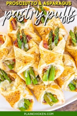 Puff pastry filled with Serrano ham, asparagus and cheese