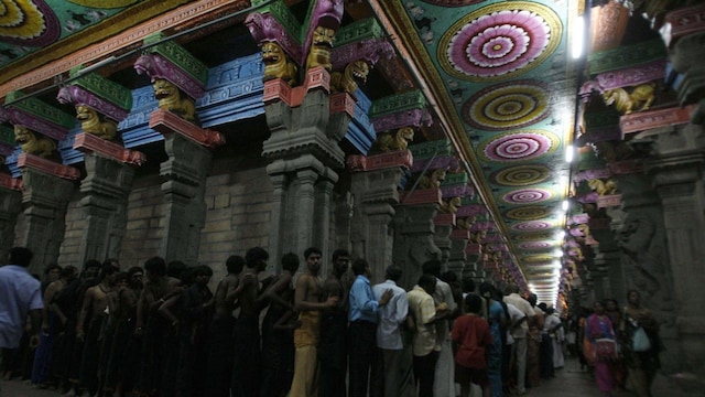 Meenakshi Temple, Tamil Nadu: The Meenakshi Temple in Madurai is an architectural marvel, dedicated to Goddess Meenakshi and her consort, Lord Sundareswarar. It is famous for its towering gopurams and vibrant festivals that attract devotees from all over India. (Image: Reuters)