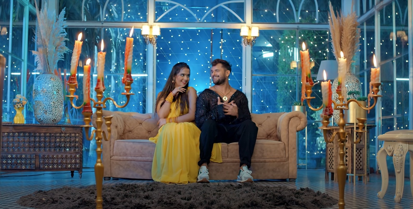 Watch: Khesari and Kanishka's tremendous chemistry seen in the song 'Sari Ke Plate', this song is creating a buzz as soon as it is released.